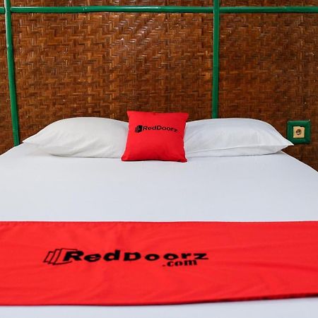 Reddoorz Plus Near Jalan Baru Bogor Luaran gambar