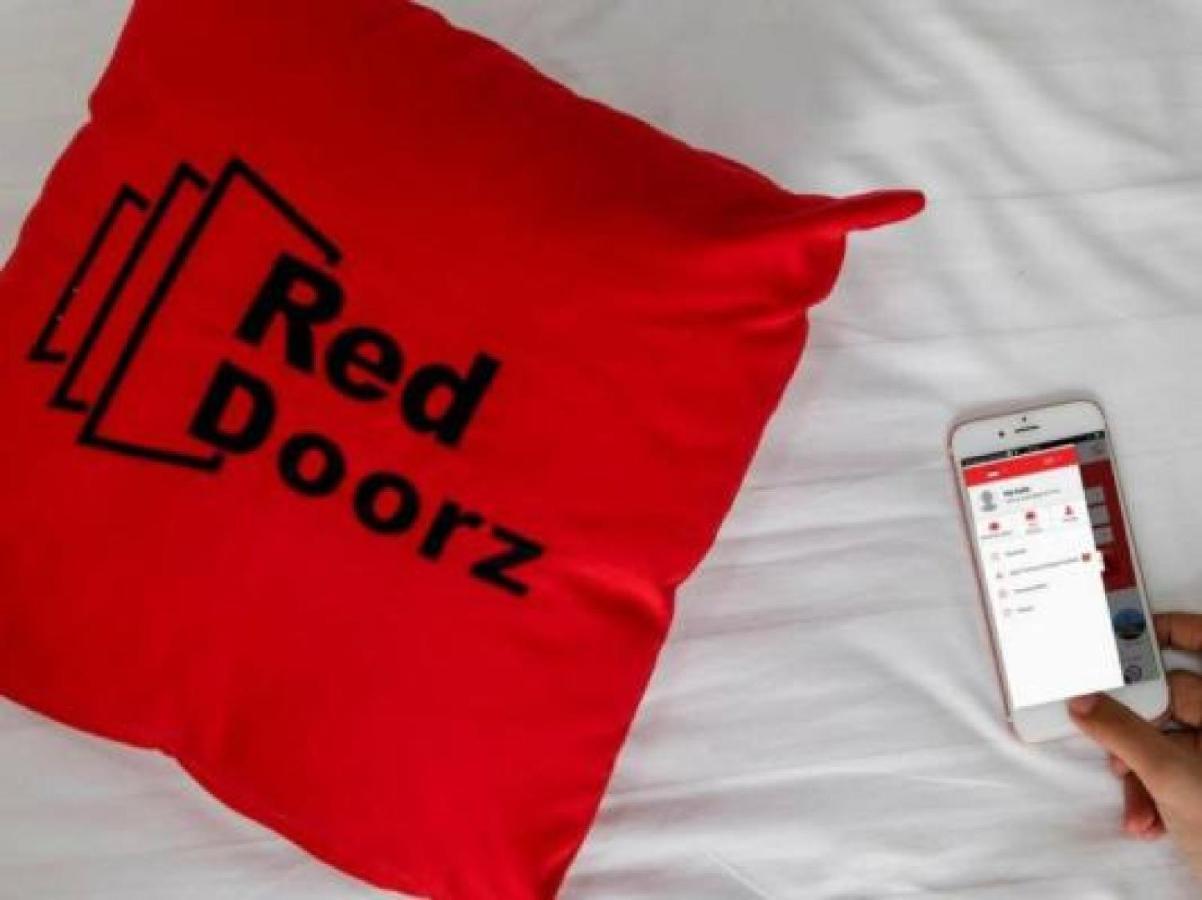 Reddoorz Plus Near Jalan Baru Bogor Luaran gambar
